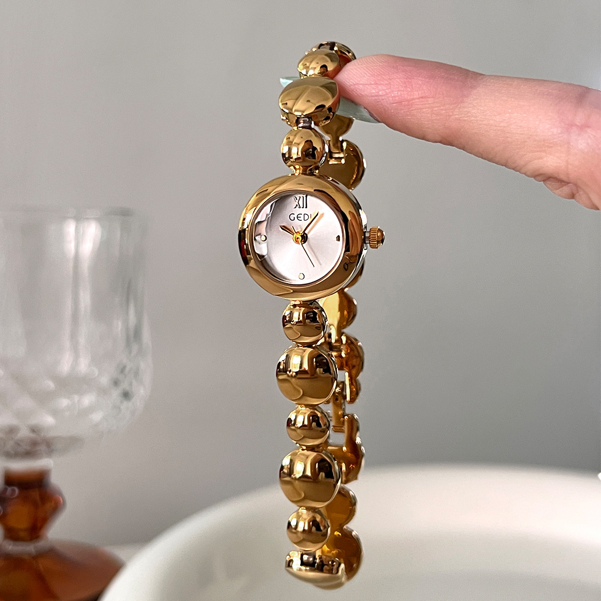 Jewelry Watches Vintage - Dameshorloge Licht Luxe Mode Ronde Bean-armband