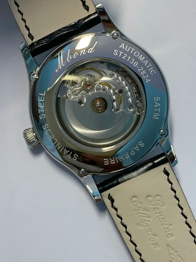 Woordeloos boek, Zwitsers fijn - Jewellery Watch recensie en prijs