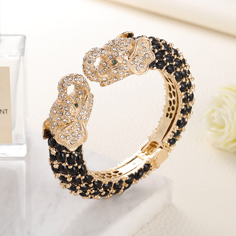 Sally 'S Paradijs Hars Kleurri - Paradise Jewelry & Watches Llc Miami Photos recensie en prijs