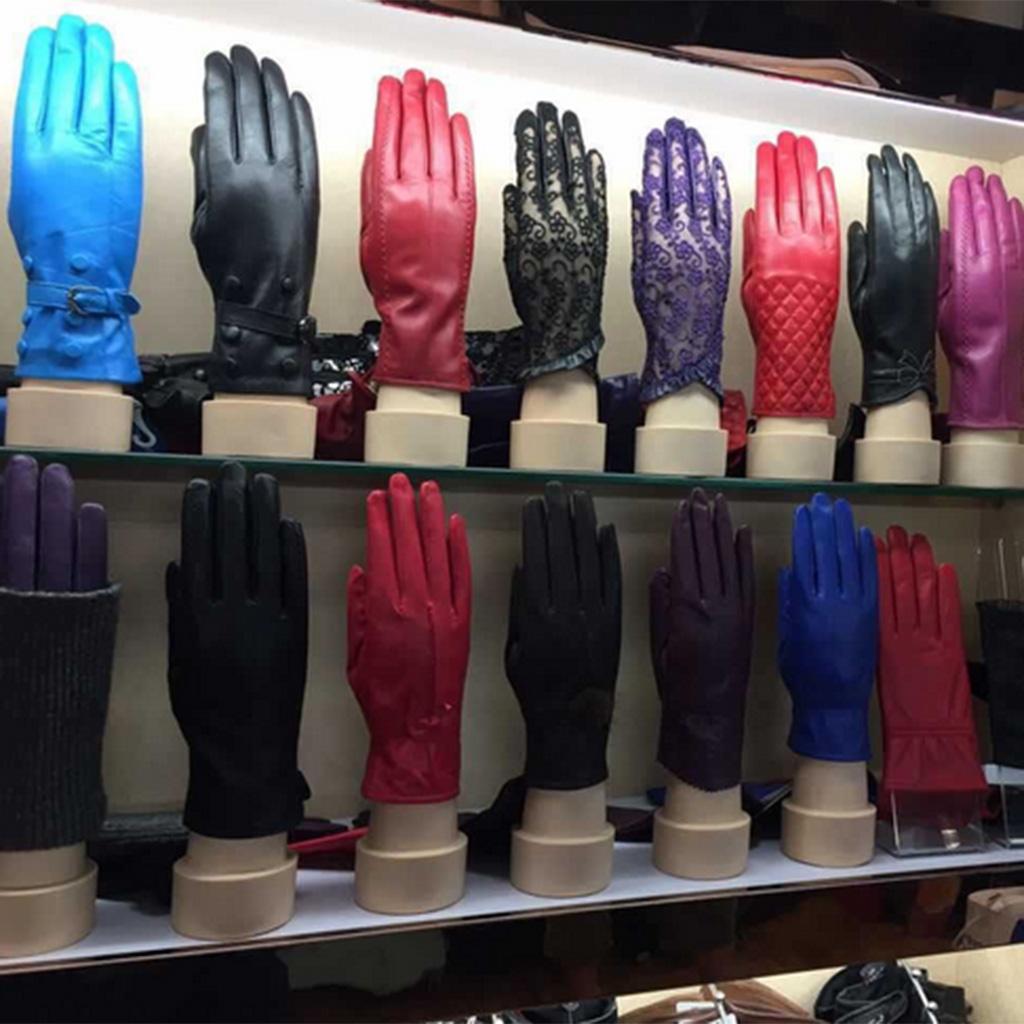 Sieradenbasis Mannequin Hand D - Jewelry And Watches Exhibition recensie en prijs